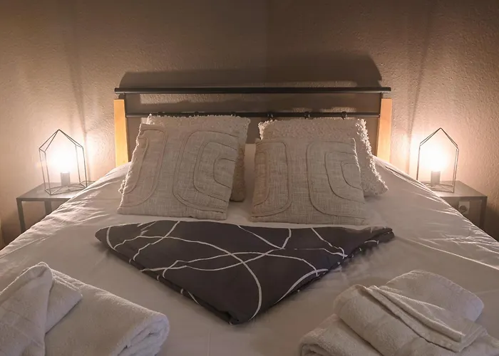 Candella Apartment *